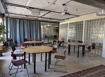 Meeting room in Ivano-Frankivsk, вулиця Вовчинецька 188 (76000) - 1 | MatchOffice