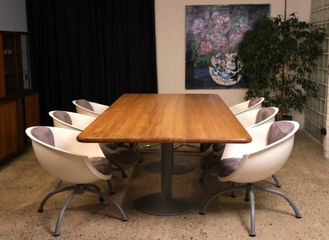  Convention center in Ivano-Frankivsk, вулиця Вовчинецька (76006) - 0 | MatchOffice