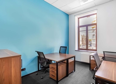 Бізнес-центр 28 Verhniy Val str.,Podil Heritage Cntr 04071 Подільський район