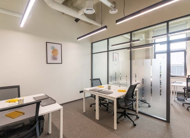 Бізнес-центр 120 Shevchenko Street 79039 Львів