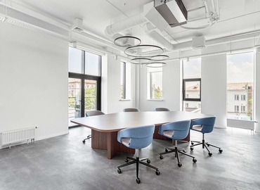 Бізнес-центр 53 Peremogy Avenue 03067 Солом'янський район