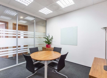 Бізнес-центр 1A Sportivnaya sq,17th floor  Шевченківський район