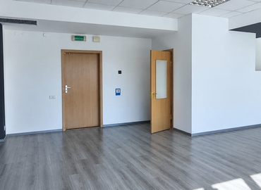 Офіс вулиця Богдана Хмельницького 176 79024 Львів
