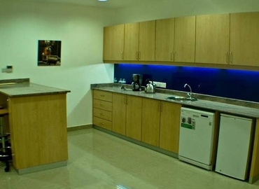 50 m² Serviced office place available to rent in Kampala, Course View Towers (%[postal_code]) - 7 | MatchOffice