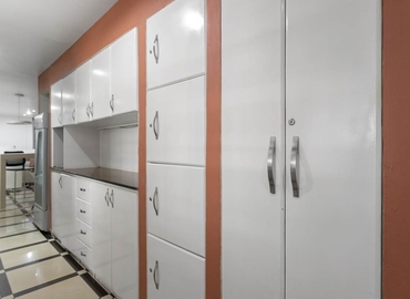 10 m² Shared workspace  in Kampala, Lourdel Road (%[postal_code]) - 5 | MatchOffice