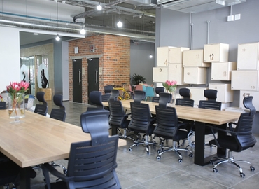 50 m² Business space in Cape Town, Corner of Dock & Portswood Rd (8001) - 1 | MatchOffice.com