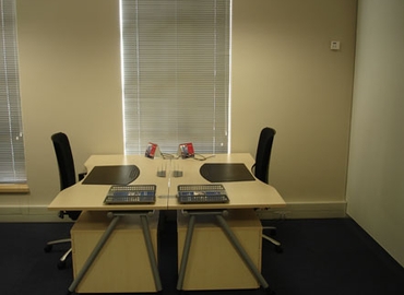 100 m² Shared workspace  in Johannesburg, Ground Floor (2021) - 1 | MatchOffice.com