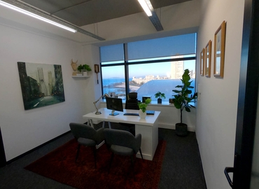 300 m² Business park property up for rent in Cape Town, 76 Regent Rd (8060) - 1 | MatchOffice.com