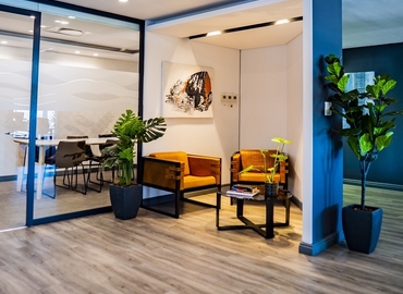 300 m² Shared workspace  in Cape Town, Granger Bay Blvd (8001) - 2 | MatchOffice