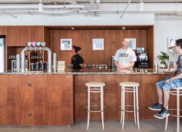 40 m² Business center property up for rent in Cape Town, Strand Street 80 (8000) - 4 | MatchOffice.com