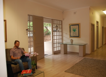 400 m² Business space in Rosebank, 105 Oxford Road (2132) - 0 | MatchOffice.com