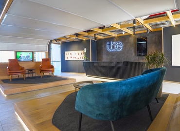 2500 m² Shared workspace  in Cape Town, 3 Dock Road (8001) - 2 | MatchOffice.com