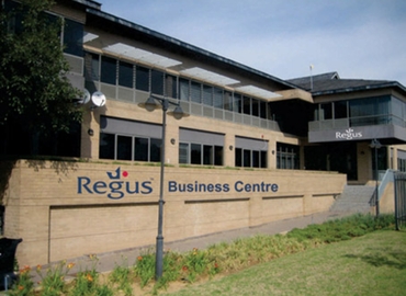 100 m² Conference room in Johannesburg, Cedar Road (2021) - 1 | MatchOffice