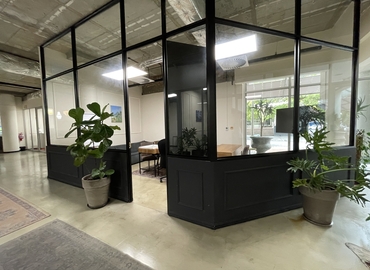 300 m² Flexible office available to rent in Cape Town, Grove Avenue 9, 7708  - 2 | MatchOffice