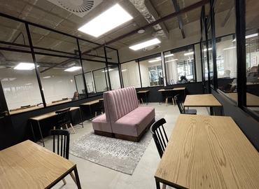 300 m² Flexible office up for rent in Cape Town, Grove Avenue 9, 7708  - 3 | MatchOffice.com