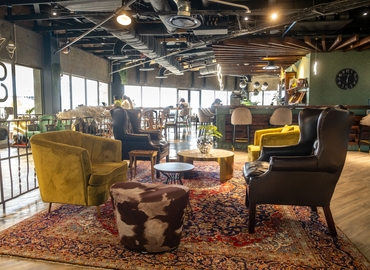397 m² Shared workspace  in Johannesburg, Oxford Road 177 (2196) - 1 | MatchOffice.com