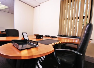 100 m² Business space property for rent in Cape Town, Ground Floor (7700) - 1 | MatchOffice