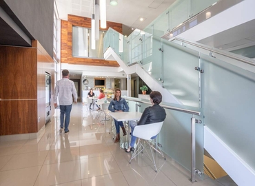 10 m² Coworking space  in Johannesburg, Cnr. Cedar Road & 3rd Street (2021) - 11 | MatchOffice