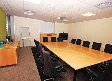 100 m² Business park building available to rent in Cape Town, Convention Towers (8001) - 3 | MatchOffice