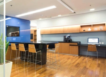 250 m² Coworking space  in Barra de Tijuca, Av. Carlos Gomes (22600) - 3 | MatchOffice.com