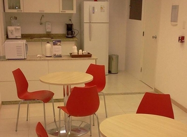 30 m² Conference hall in Macaé, Avenida Nossa Senhora da Glória nº 2987 (27920-360) - 4 | MatchOffice.com