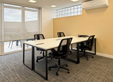 10 m² Business park in Porto Alegre, 1942 Carlos Gomes Avenida (90480-002) - 3 | MatchOffice.com