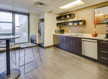 800 m² Business center in Burnaby, BC, 4170 Still Creek Drive (V5C 6C6) - 4 | MatchOffice.com