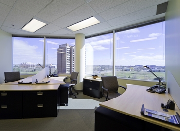 700 m² Business park in Markham, ON, 675 Cochrane Drive East Tower (L3R 0B8) - 3 | MatchOffice