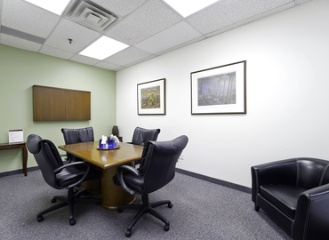 100 m² Conference room in Oakville, ON, 1155 North Service Road West (L6M 3E3) - 1 | MatchOffice