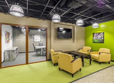 2000 m² Business center in Mississauga, ON, 2233 Argentia Rd (L5N 2X7) - 1 | MatchOffice