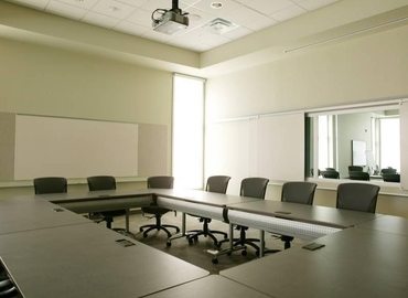 50 m² Serviced office in Barrie, ON, 92 Caplan Avenue (L4N 0Z7) - 1 | MatchOffice.com