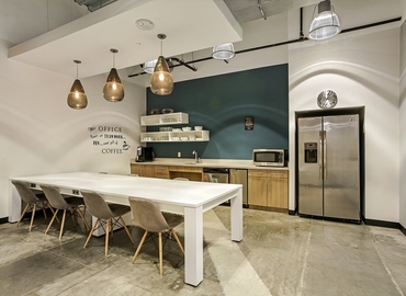 50 m² Business center in Port Moody, BC, 220 Brew Street (V3H 0E5) - 2 | MatchOffice.com