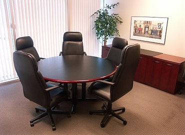 50 m² Business space in Mississauga, ON, 5925 Airport Road (L4V 1W1) - 1 | MatchOffice