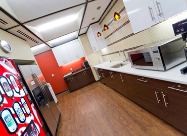 50 m² Business park in Edmonton, AB, Manulife Place (T5J 3S4) - 4 | MatchOffice.com