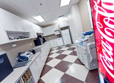 50 m² Serviced office in Calgary, AB, Sun Life Plaza West Tower (T2P 3N4) - 5 | MatchOffice