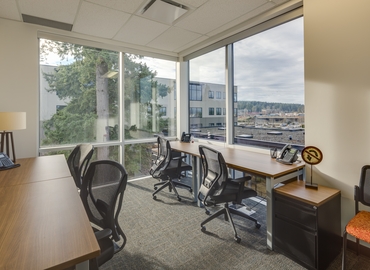74 m² Co-working  in Surrey, BC, 15300 Croydon Drive (V3Z 0Z5) - 4 | MatchOffice