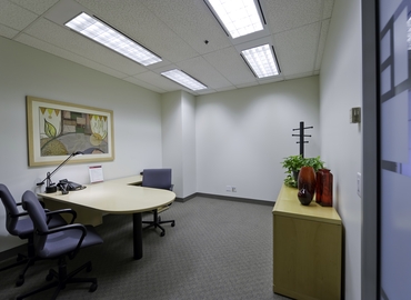 50 m² Coworking space  in Mississauga, ON, 2425 Matheson Blvd East (L4W 5K4) - 4 | MatchOffice