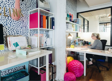 100 m² Coworking space  in Toronto, University Avenue 100 (M5J 1V6) - 2 | MatchOffice.com