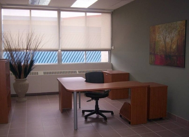 750 m² Shared office  in Ahuntsic-Cartierville, QC, 8925 St-Laurent (H2N 1M5) - 0 | MatchOffice.com