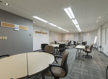 3000 m² Business park building up for rent in Ottawa, ON, 440 Laurier Ave W (K1R 7X6) - 8 | MatchOffice.com