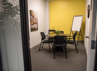 279 m² Co-working  in Burlington, ON, 5063 North Service Road (L7L 5H6) - 7 | MatchOffice.com
