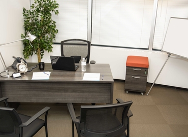 50 m² Convention center in Toronto, 250 Yonge Street (M5B 2L7) - 10 | MatchOffice.com