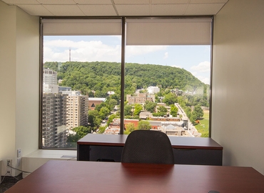 25 m² Business park in Montreal, QC, 1010 Sherbrooke Street West (H3A 2R7) - 2 | MatchOffice