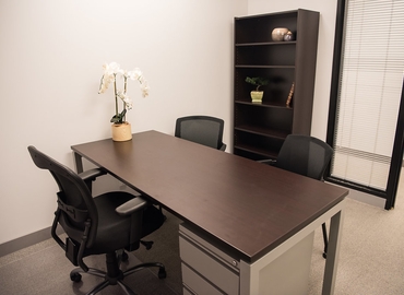 279 m² Coworking  in Burlington, ON, 5063 North Service Road (L7L 5H6) - 10 | MatchOffice.com