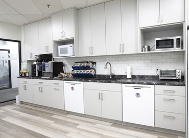 279 m² Coworking  in Burlington, ON, 5063 North Service Road (L7L 5H6) - 6 | MatchOffice.com