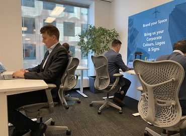 13 m² Meeting room in Toronto, Bay Street 20 (M5J 2N8) - 2 | MatchOffice