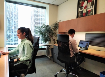13 m² Business space property available to rent in Toronto, WaterPark Place (M5J 2N8) - 1 | MatchOffice.com