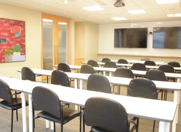 107 m² Meeting room in Toronto, WaterPark Place (M5J 2N8) - 2 | MatchOffice.com