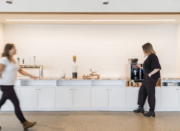 150 m² Co-working in Calgary, AB, 150 9 Avenue Southwest Floor 23 Calgary (T2P 3H9) - 4 | MatchOffice.com