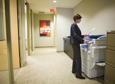 8 m² Business park place available to rent in Toronto, First Canadian Place (M5X 1C7) - 5 | MatchOffice